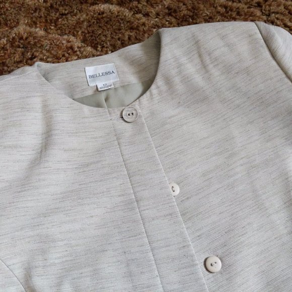 Bellessa Light Olive Green Long Sleeve Blazer - Picture 4 of 9